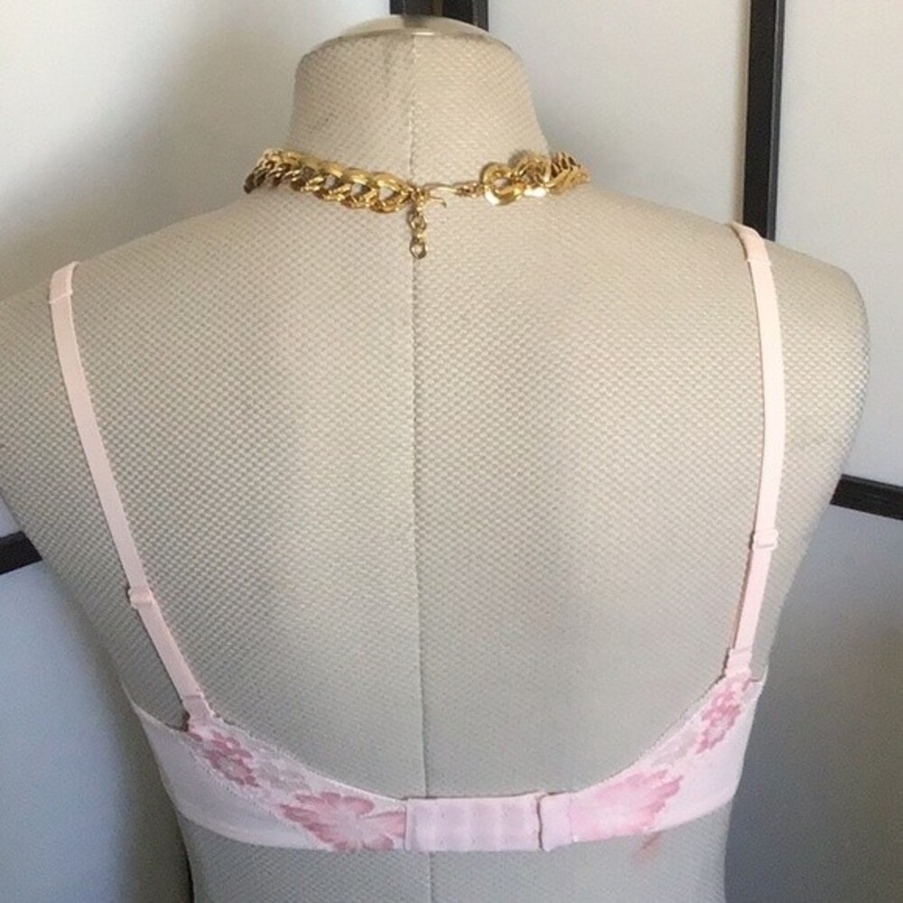 32DDD VICTORIA'S SECRET Womens Pink Lace Lined Underwire Back Closure Demi Bra - Picture 8 of 14